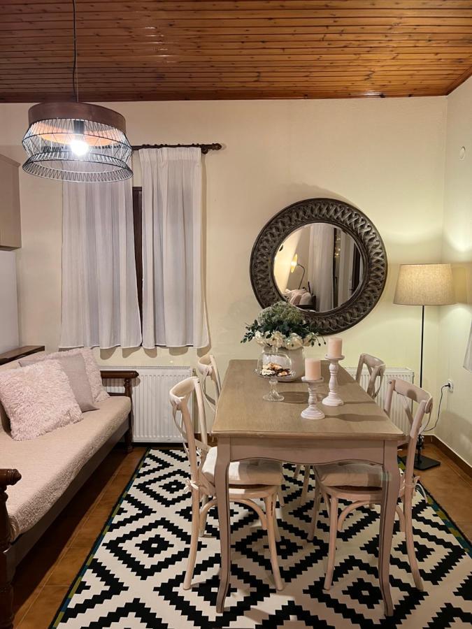 House In The Woods Apartment Karditsa Luaran gambar