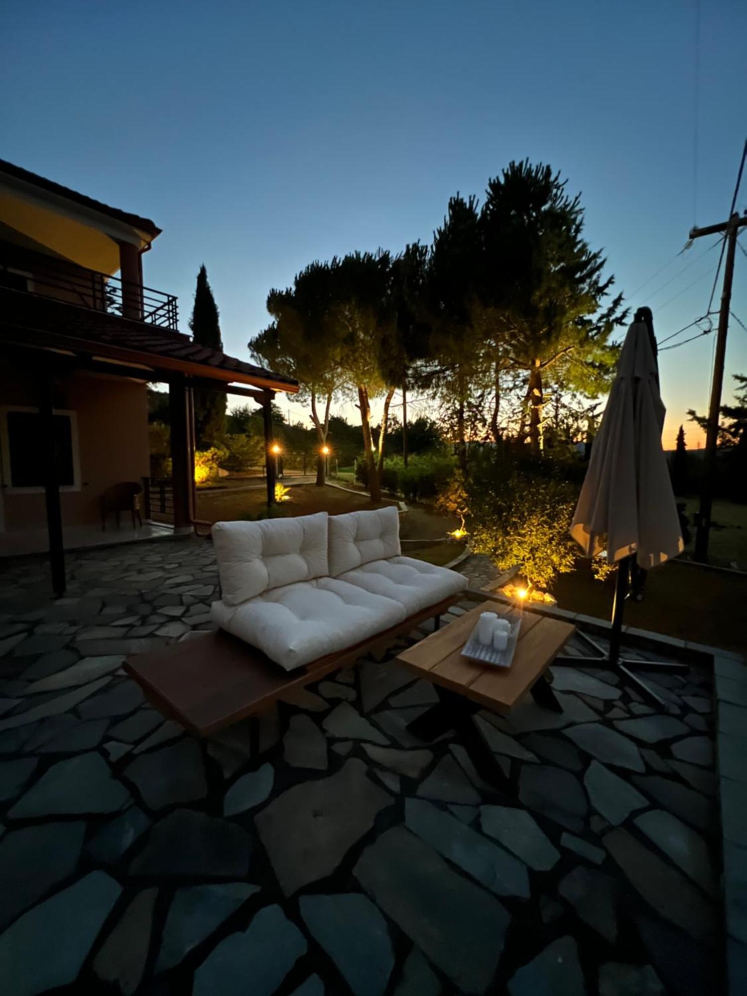 House In The Woods Apartment Karditsa Luaran gambar